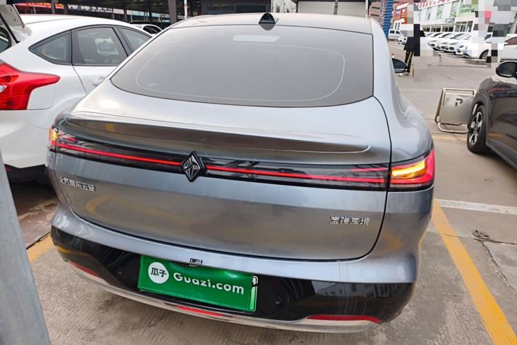 Used Baojun Enjoy 2025 Plug-in Hybrid 140km Luxury Edition
