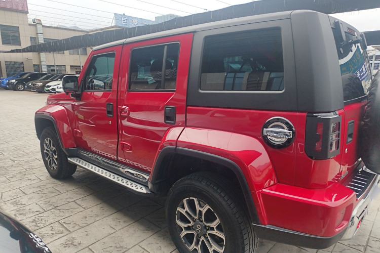 Used Beijing Auto BJ40 2019 2.3T Automatic Four-Wheel Drive Urban Hunter Edition Flagship Model China VI Emission Standard
