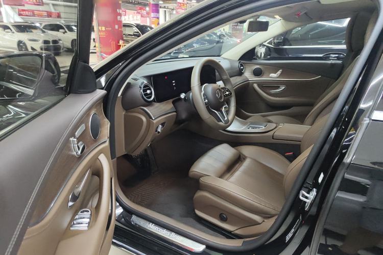 Used Mercedes-Benz E-Class 2019 E 260 L
