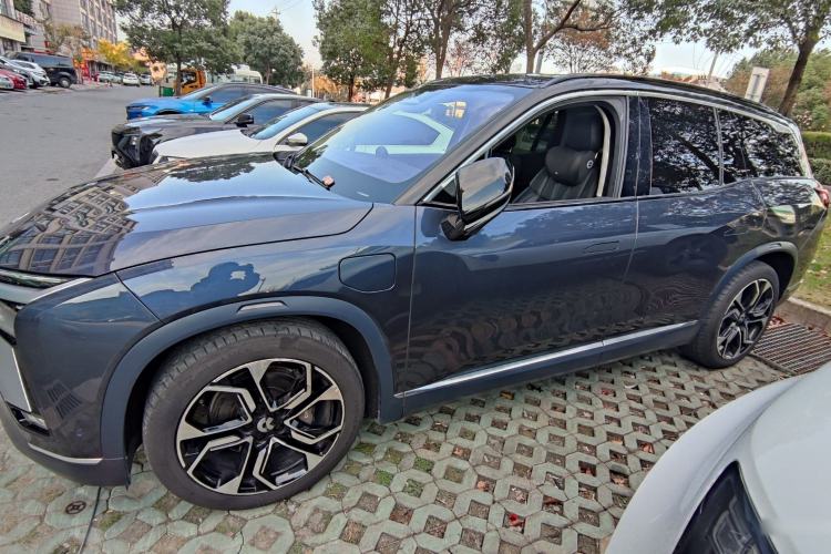 Used Nio ES8 2020 415 km Signature Edition 6-Seater Version
