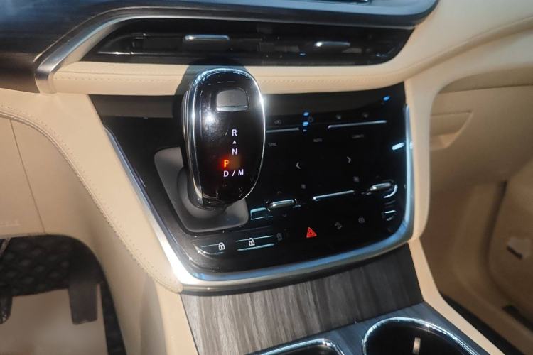 Used Buick GL8 2023 ES Lu Zun Flagship Model
