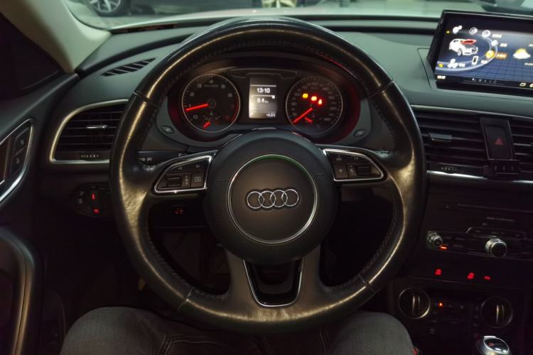 Used Audi Q3 2017 30 TFSI Fashion Model
