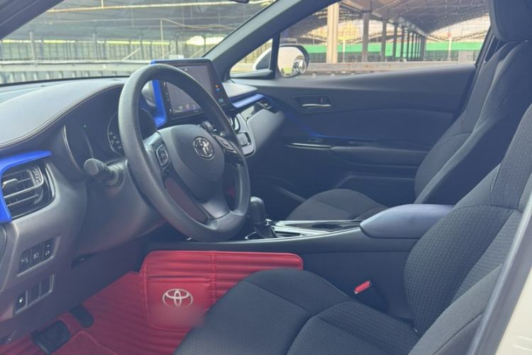 Used Toyota IZOA 2020 2.0L Enjoy Edition
