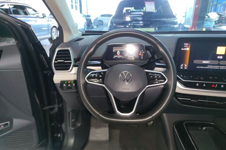 Used Volkswagen ID.6 CROZZ 2022 Long-Range PRO Edition
