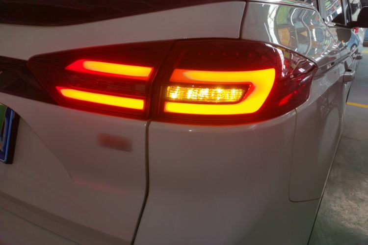 Used Geely Auto Emgrand X7 Sport 2022 1.8TD DCT Zhiya Trim
