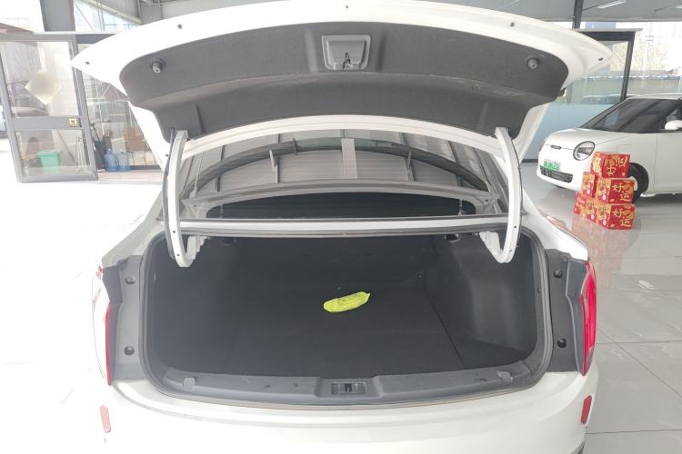 Used Hongqi E-QM5 2023 Revised Version Basic Travel Edition
