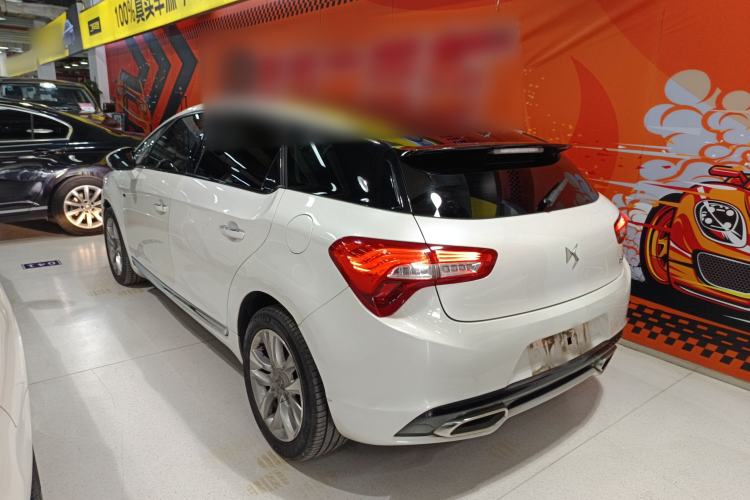 Used DS 5 2014 1.6T Luxury Edition THP160
