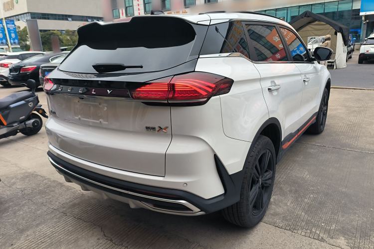 Used Geely Auto Emgrand X7 Sport 2022 Boyue X 1.8TD DCT ZhiShang Model
