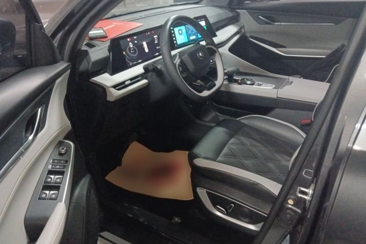 Used Changan CS75 PLUS 2023 3rd Generation 1.5T Automatic Prestige Model
