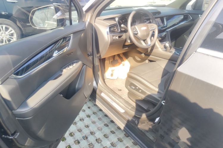 Used Cadillac XT6 2020 28T Six-Seater Four-Wheel-Drive Luxury Version
