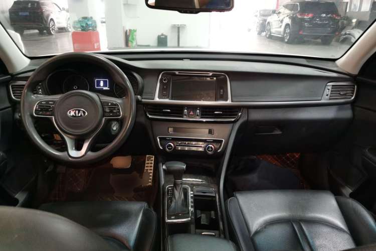 Used Kia K5 2016 2.0L Automatic GLS
