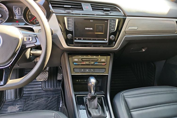 Used Volkswagen Touran 2021 Touran L 280TSI DSG Comfort Edition 7 Seats
