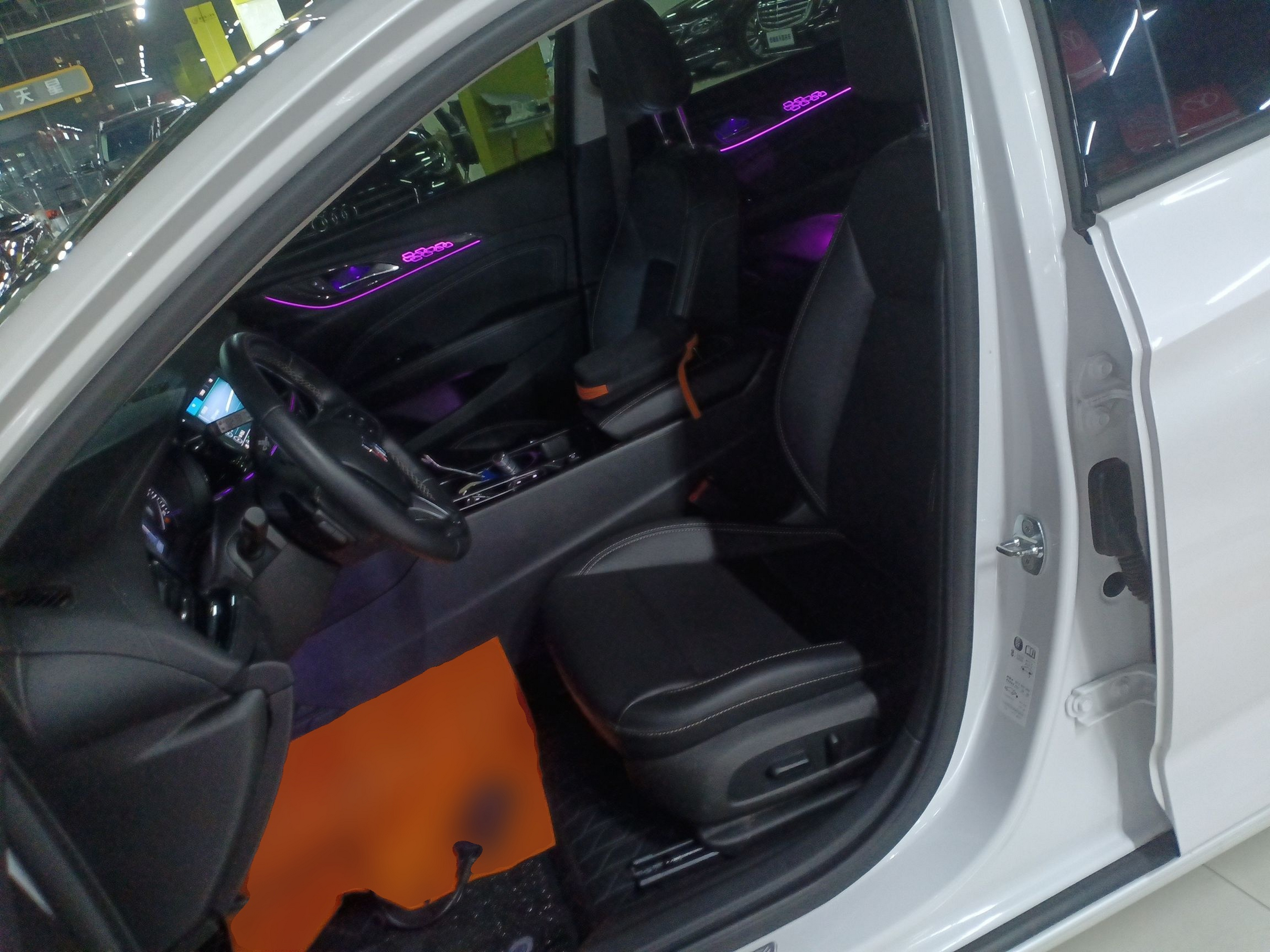 Переднее сиденье в автомобиле