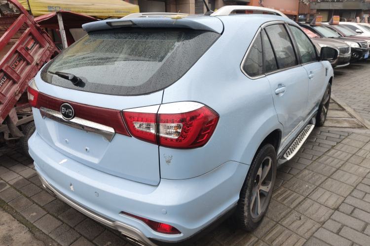 Used BYD S7 2015 2.0T Upgraded Automatic Luxury Version
