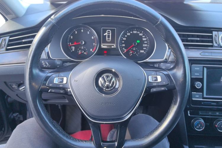 Used Volkswagen Magotan 2019 330TSI DSG Leading Model China VI Standard
