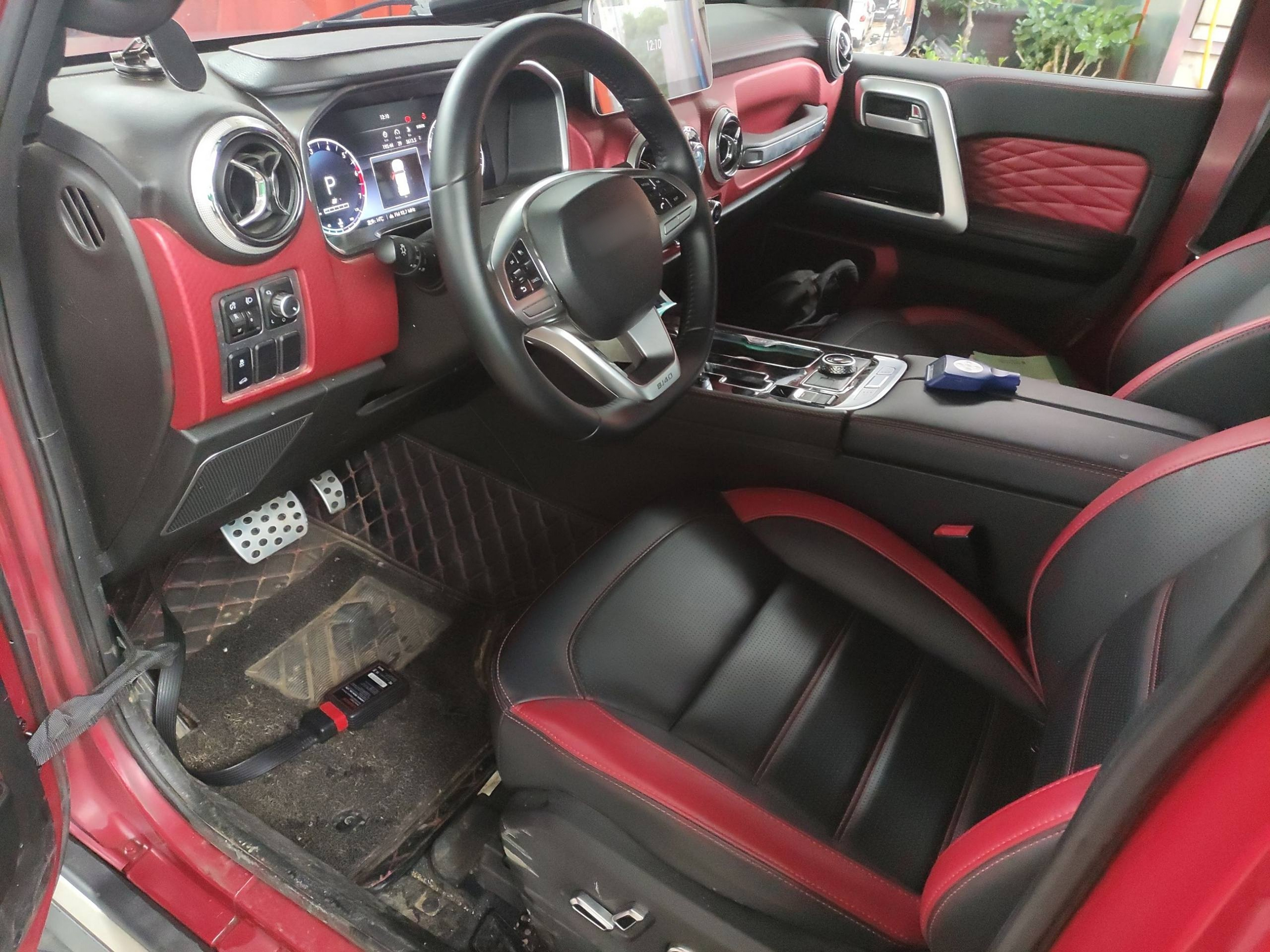 المقاعد الأمامية داخل السيارة