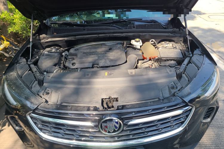 Used Buick Envision 2020 Encore S 652T Two-Wheel Drive Luxury Model
