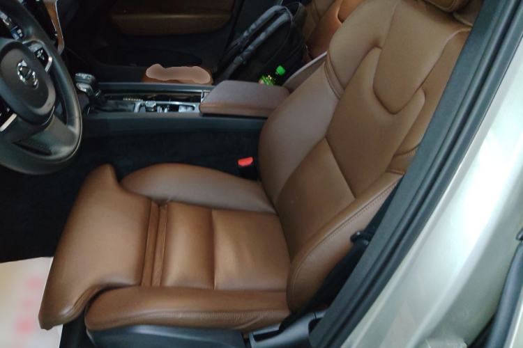 Used Volvo XC60 2021 T5 4x4 Smart Luxury Edition
