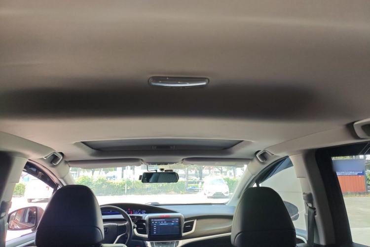 Used Honda Jade 2017 1.8L automatic Comfort version 5 seats