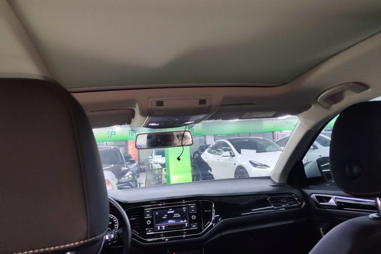 Used Volkswagen T-ROC 2018 280TSI DSG Two-Wheel-Drive Comfort Version China V Standard