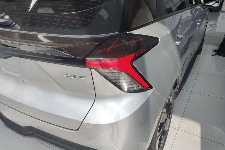 Used MG 4 EV 2023 415 km Range Sea-Faring Champion Edition
