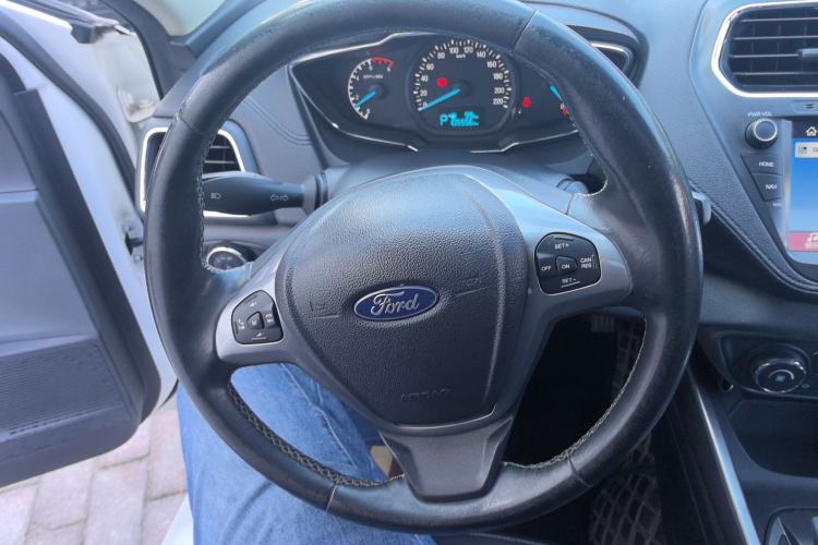 Used Ford Escort 2017 Happiness Edition 1.5L Automatic Fashion Version
