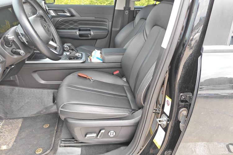 Used Tank 300 2021 City Edition 2.0T—Truly Stylish
