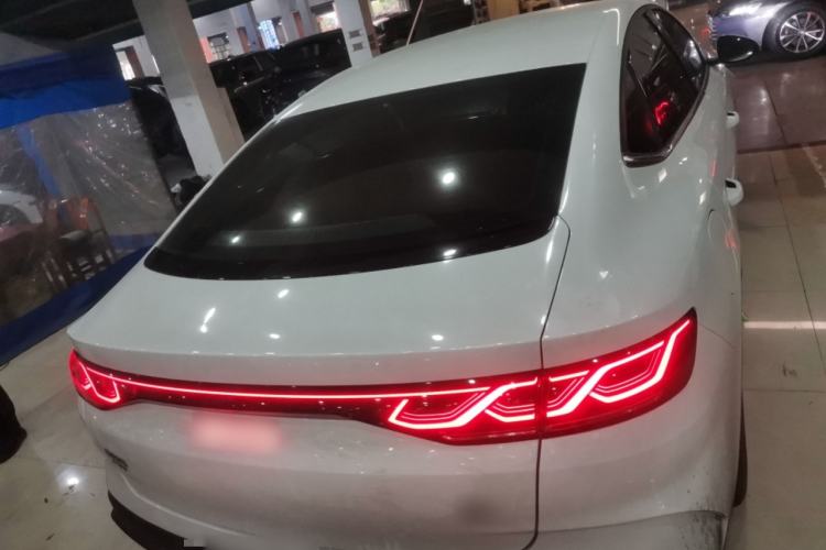 Used BYD Qin L 2024 DM-i 80KM Leading Model
