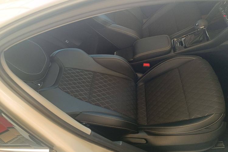 Used Skoda Karoq 2020 TSI280 Luxury Smart Edition China VI Standard
