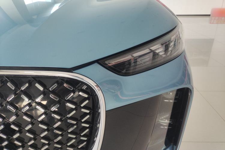 Used Chery Tiggo 8 PLUS C-DM 2025 1.5T 116 km Prestige Version 5 Seats
