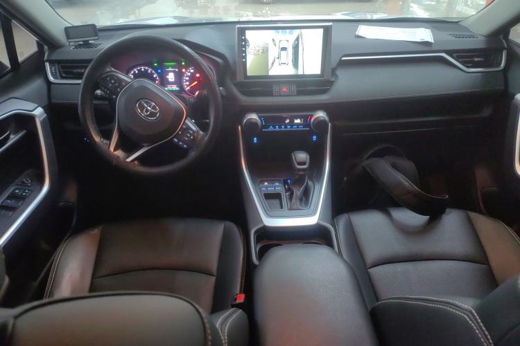 Used Toyota RAV4 2021 2.0L CVT Two-Wheel Drive Urban Edition
