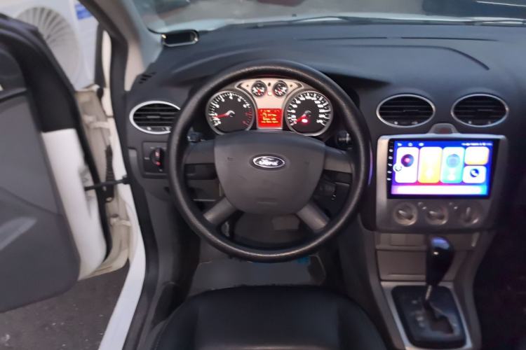 Used Ford Focus 2013 Hatchback Classic 1.8L Automatic Base Model
