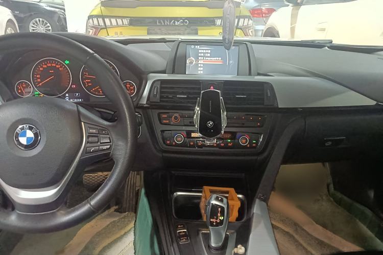 Used BMW 4 Series 2014 420i Fashion Model
