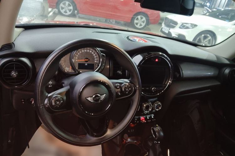 Used  MINI 2016 1.5T COOPER
