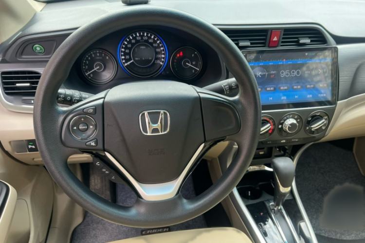 Used Honda Crider 2016 1.8L CVT Luxury Edition
