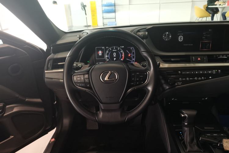 Used Lexus ES 2020 200 Excellence Edition