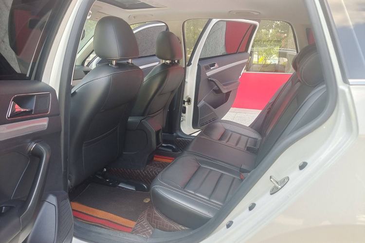 Used Volkswagen Gran Lavida 2017 180TSI DSG Comfort Edition
