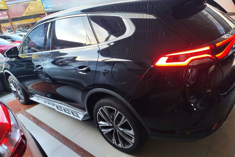 Used BYD Tang 2018 2.0T Automatic Smart Connect Prestige 7-Seater China V Standard
