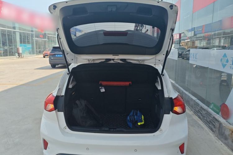 Used Ford Focus 2020 Hatchback 1.5L Automatic Sharp Edition
