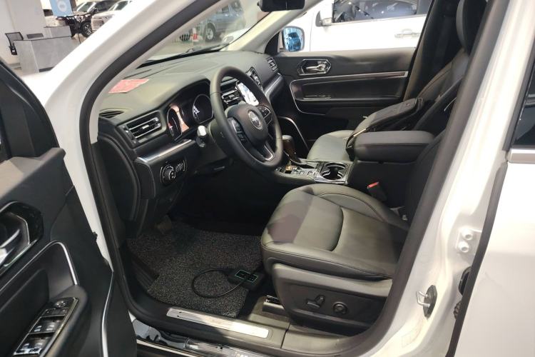 Used  Grand Commander 2018 2.0T Four-Wheel Drive Premium Navigation Version China V
