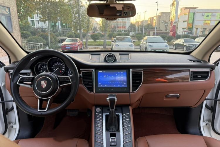 Used Zotye SR9 2017 2.0T Automatic Ultimate Light Edition
