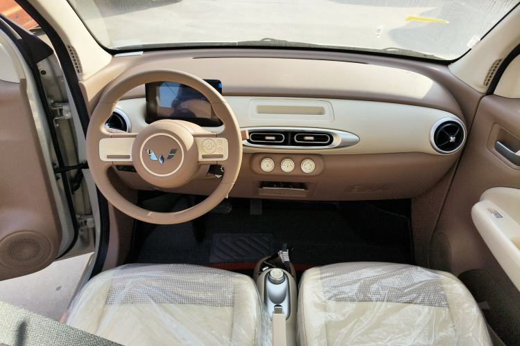 Used Wuling Hongguang MINIEV 2025 Four-Door Version Advanced Edition
