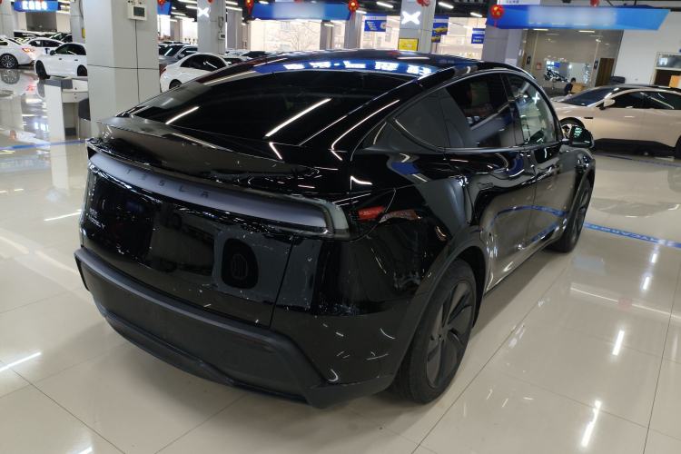 Used Tesla Model Y 2026 Rear-Drive Model