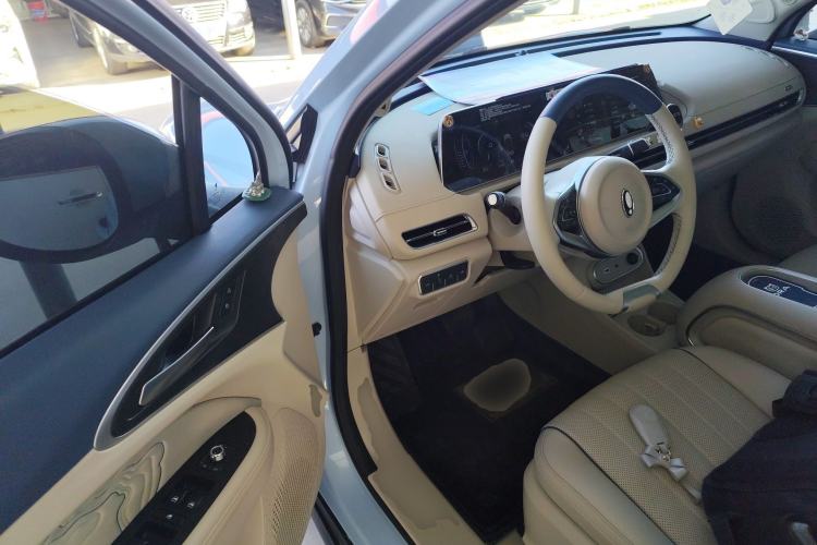 Used ORA Good Cat 2023 401 km Standard Range Prestige Version Lithium Iron Phosphate
