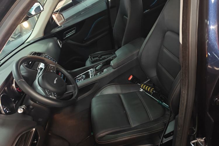 Used Jaguar F-PACE 2016 2.0T Two-Wheel Drive Urban Luxury Edition
