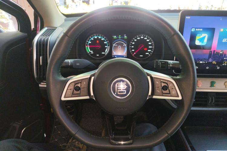 Used BYD Tang New Energy 2020 DM 2.0T Dual-Engine All-Wheel Drive Prestige 7-Seater China VI Standard
