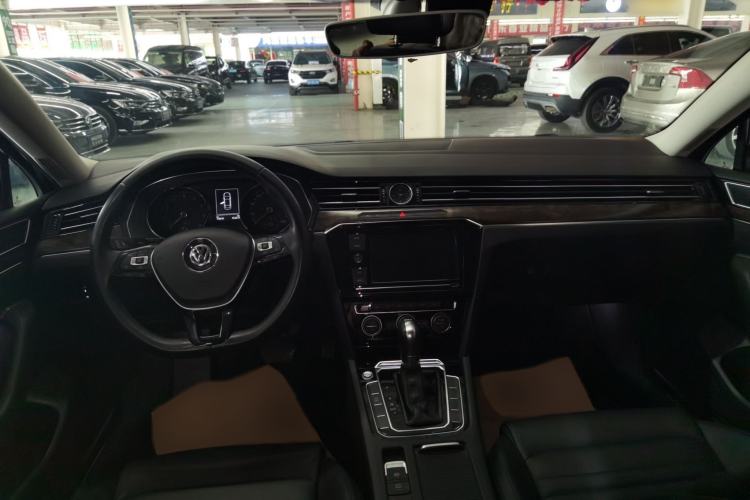 Used Volkswagen Magotan 2019 330TSI DSG Luxury Model China V Standard
