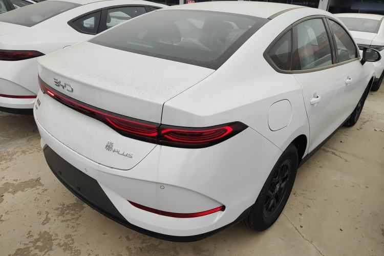 Used BYD Qin PLUS 2025 DM-i Smart Drive 55KM Leading Model
