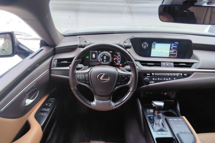 Used Lexus ES 2018 300h Premium Edition China V Standard