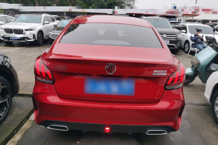 Used MG 5 2021 180 DVVT CVT Youth Luxury Edition
